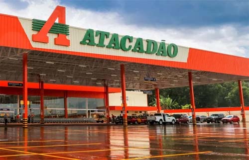 Cidade francesa promove boicote a supermercado brasileiro