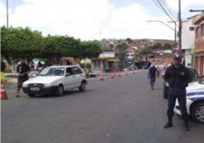 Novas regras vem melhorando o trânsito no Centro de Atalaia