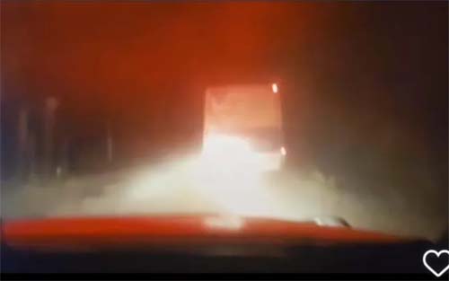 Ônibus com torcedores é atacado a tiros; duas pessoas ficaram feridas