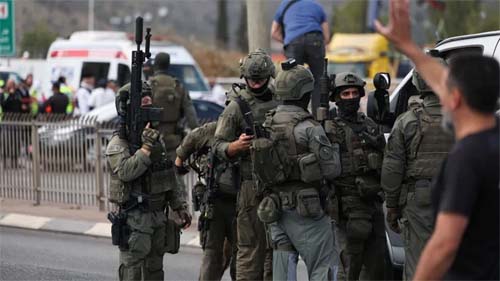 Confronto Armado em Parada de Ônibus de Jerusalém Deixa Mortes e Feridos Graves