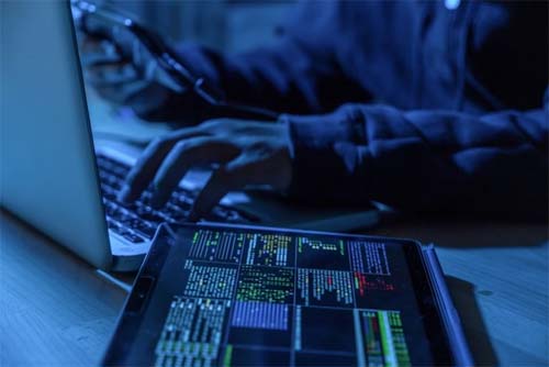 Ataque hacker bilionário interrompe Pix e afeta clientes de bancos no Brasil