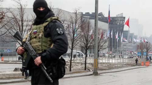 O que se sabe sobre ataque que deixou ao menos 93 mortos e 140 feridos na Rússia