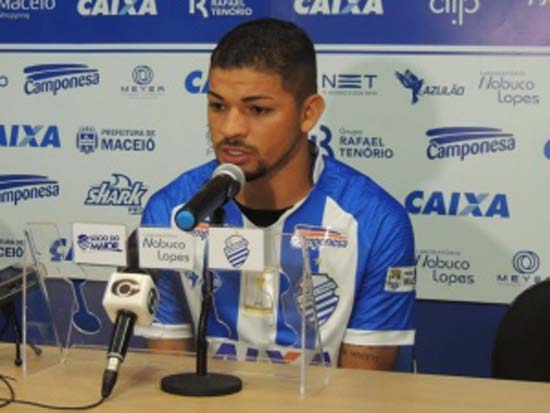 CSA volta a ter força máxima na partida desta terça-feira, contra o Vila Nova