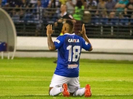 Polêmico atacante do CSA é pego no doping