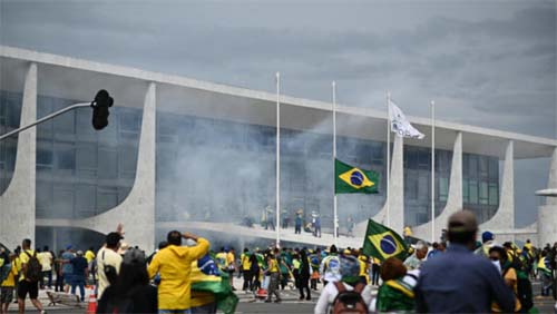 Senado já registra mais de 482 mil votos favoráveis a projeto que anistia presos do 8/1