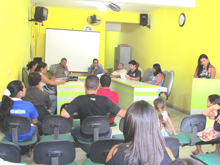 Santana do Mundaú realiza audiência pública para discutir o combate do abuso contra crianças e adolescentes