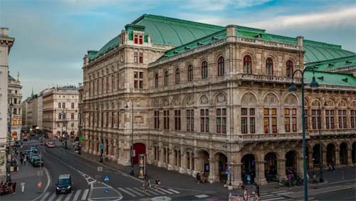 Ameaças de bomba em nome do Estado Islâmico levam a Áustria a fechar escolas em Viena