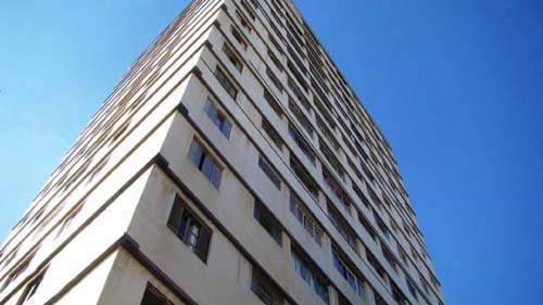 Só 7% dos deputados e senadores abrem mão de auxílios para moradia