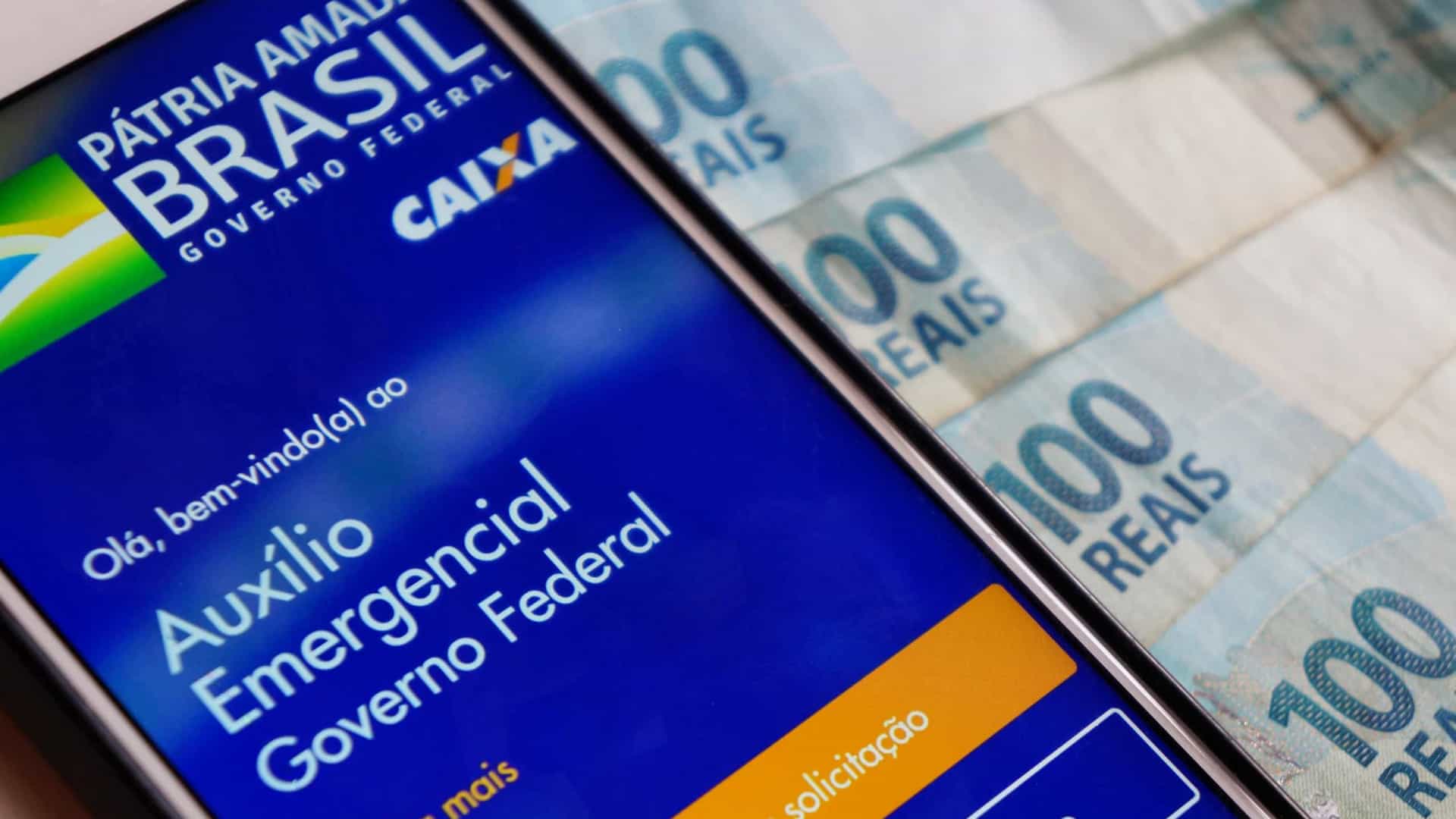 Em 79% dos municípios, o pagamento de auxílio superou a arrecadação
