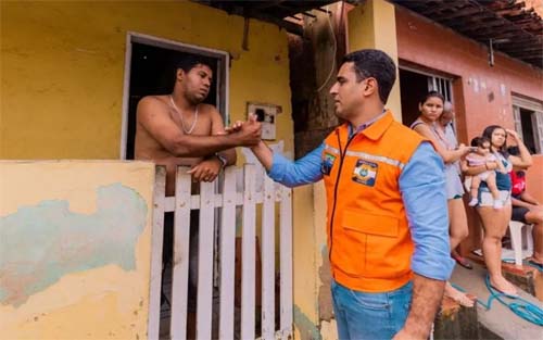 Prefeitura de Maceió anuncia auxílio de até R$ 3 mil para famílias vítimas das enchentes