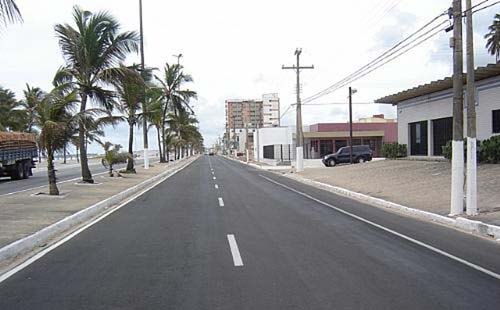Mulher na garupa de moto morre em acidente de trânsito em Maceió; envolvido fugiu do local