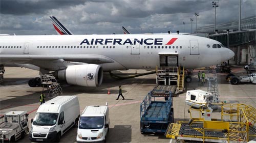 Uma dezena de aviões da Air France não pode decolar por falta de pilotos
