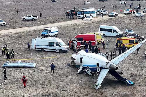 Investigação do acidente com avião do Azerbaijão focará no tipo de míssil utilizado, afirmam autoridades