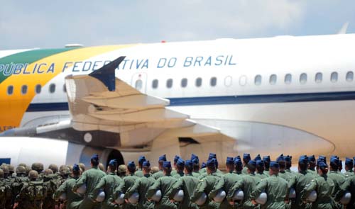 Militar brasileiro é detido com droga no aeroporto de Sevilha, na Espanha