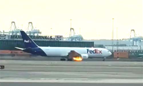 Turbina pega fogo e avião da FedEx faz pouso de emergência nos EUA