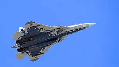 Ucrânia afirma ter atingido pela primeira vez um avião de combate russo Su-57