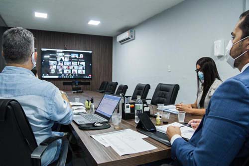 Ayres se reúne com ministro da Saúde para discutir aplicação de 3ª dose em AL