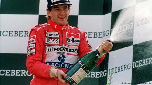 De ídolo a lenda: 25 anos sem Senna