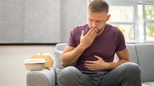 Reconhecendo os sinais precoces de um câncer de esôfago através da azia frequente