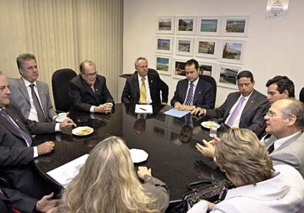 80% da Bancada federal alagoana pode entrar nas disputas municipais em 2012