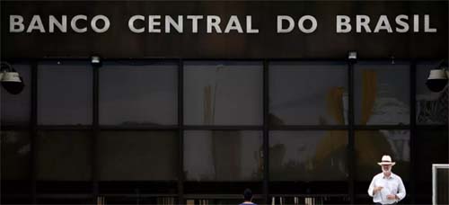 Empresariado do setor industrial critica alta dos juros