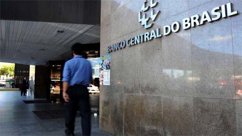 Banco Central defende desaceleração da economia para conter a inflação