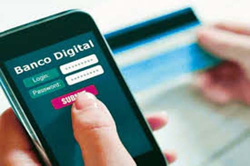 Número de usuários de bancos digitais mais que dobra em um ano no Brasil