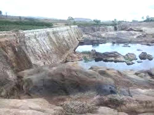 Rio Mundaú em União dos Palmares necessita uma barragem para armazenar água nos verões e evitar cheias