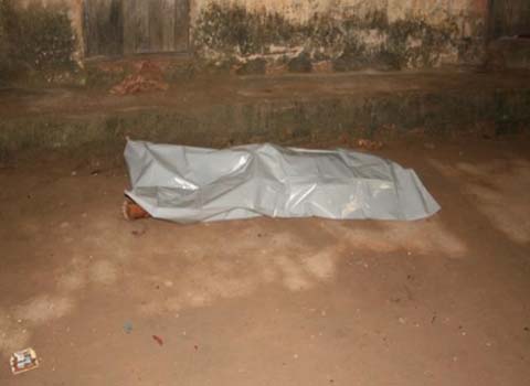 Meios-irmãos são executados a tiros na favela do Jacaré na Barra Nova