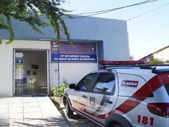 Atentado na Barra de São Miguel deixa um adolescente morto e outros dois feridos