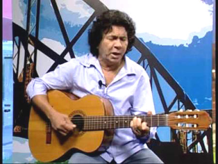 Projeto 'Som na Praça' promovido pela Prefeitura de União dos Palmares traz para a noite desta quinta feira o cantor Bartô Galeno