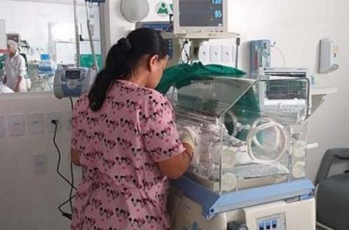 Polícia Civil deve indiciar mãe de bebê encontrado no lixo por tentativa de homicídio