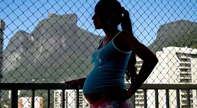 Bebês de mães viciadas podem apresentar graves problemas de saúde