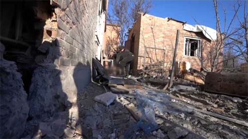 População de Bakhmut resiste sem água nem energia elétrica