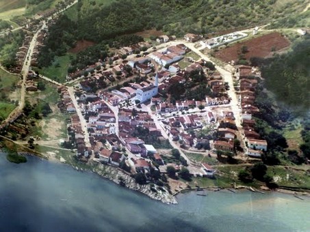 Quadrilha explode caixa eletrônico de agência bancária em Belo Monte