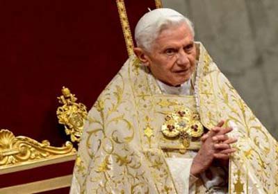 Papa Bento XVI critica individualismo em oração de fim de ano no Vaticano 