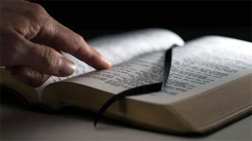 Os cristãos escravizados que teriam ajudado a escrever a Bíblia e espalhar o Evangelho