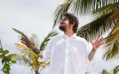 Início oficial do Carnaval de Maceió com o tradicional bloco Caveira e estreia de Saulo Fernandes