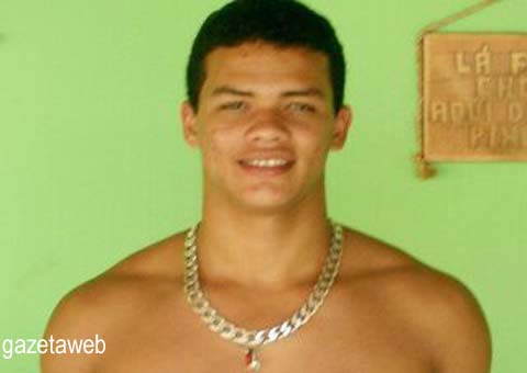 Cabo licenciado da PM mata rapaz, fere Major e Policial Civil em Murici