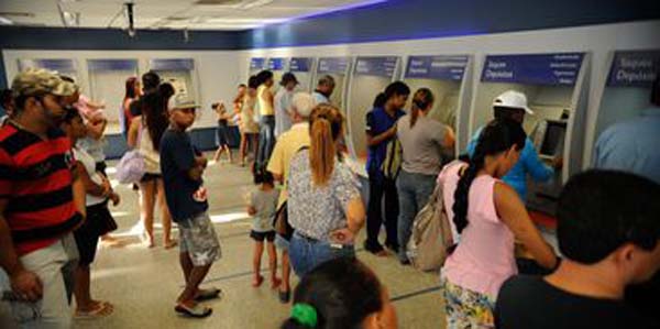 Beneficiários dos programas sociais (Bolsa Família) vão passar por atualização