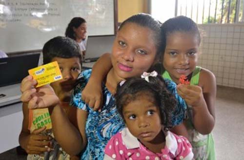 MEC amplia acompanhamento da frequência de estudantes do Bolsa Família