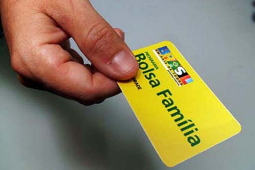 Governo volta atrás em portaria que transferiu R$ 83,9 milhões do Bolsa Família para a Secom