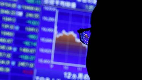 Apple tomba e arrasta mercados, mas Bolsa brasileira sustenta recorde