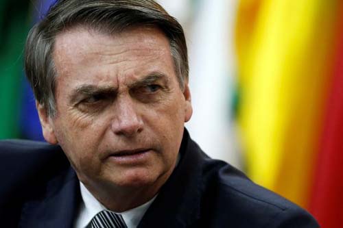 Bolsonaro sobre massacres nos EUA: 'Não é desarmando o povo que você vai evitar'