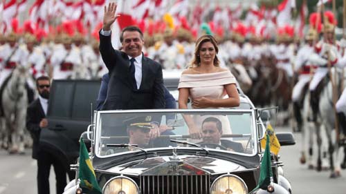 Bolsonaro é o novo presidente do Brasil; veja como foi a posse