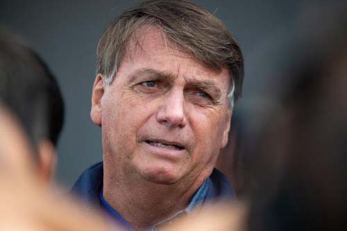 Bolsonaro critica variação de ICMS do combustível e defende previsibilidade