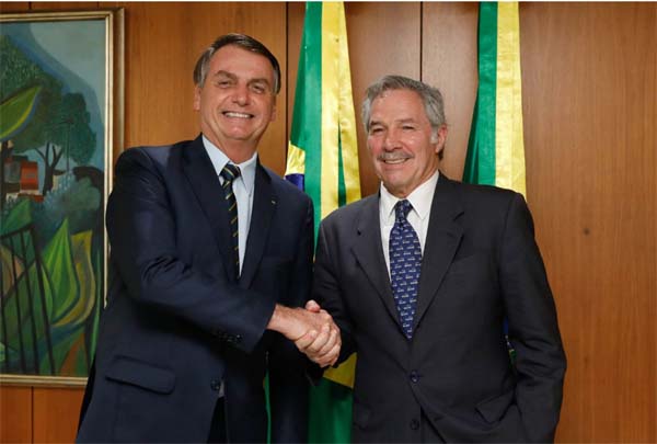 Em Brasília, chanceler da Argentina acena com trégua e pede ajuda do Brasil para negociação com o FMI