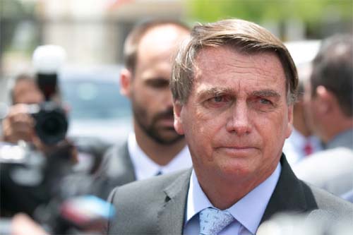 Comissão da Câmara aprova três moções em homenagem a Bolsonaro