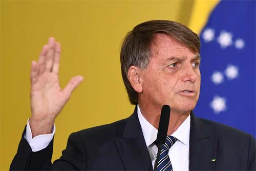 Bolsonaro é levado a hospital após sentir desconforto no Palácio do Planalto