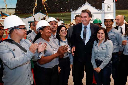 Visita a aeroporto em Macapá estreia agenda positiva do presidente